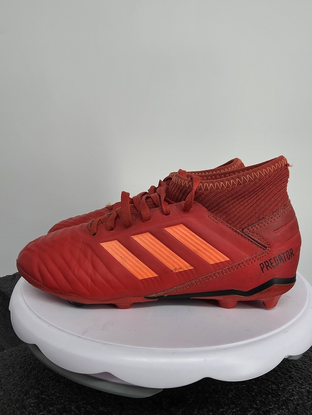 Adidas Predator 18.3 FG Soccer Cleats Solar Red CM8534 Men 4 / Women 5 Shoes